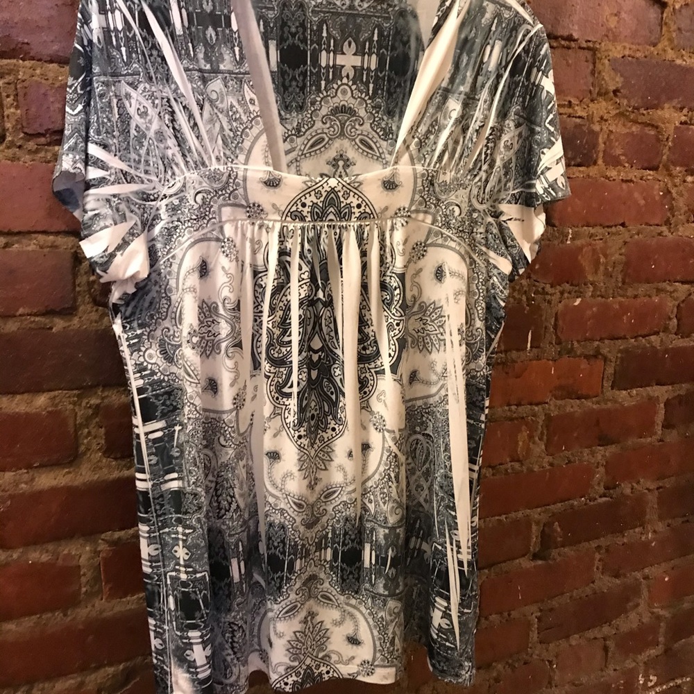 Ladies blouse/top